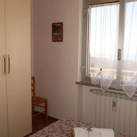 Locazione Turistica Simone * Villa Faraldi